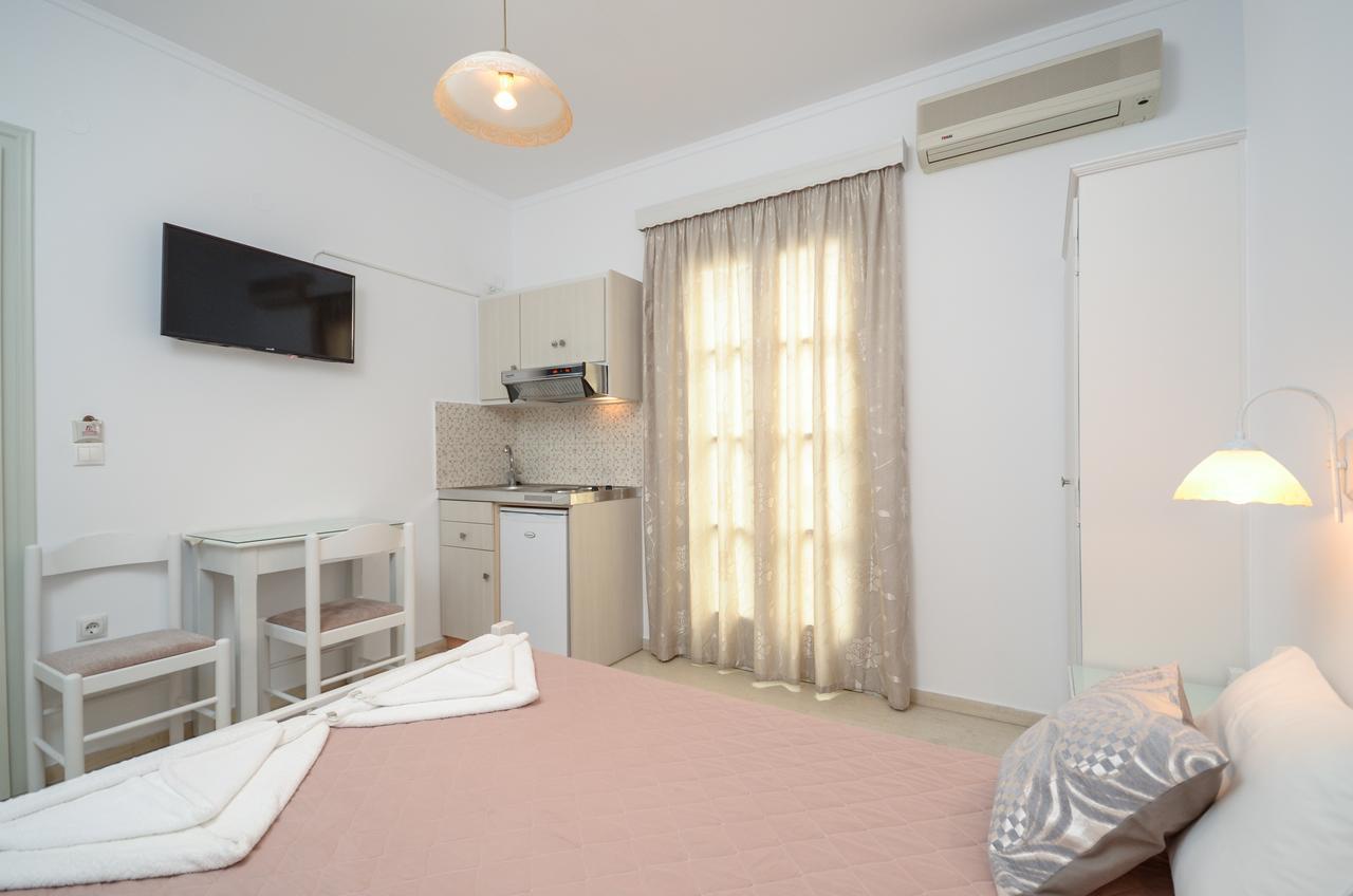 Golden Beach Studios Down Town Naxos City Экстерьер фото