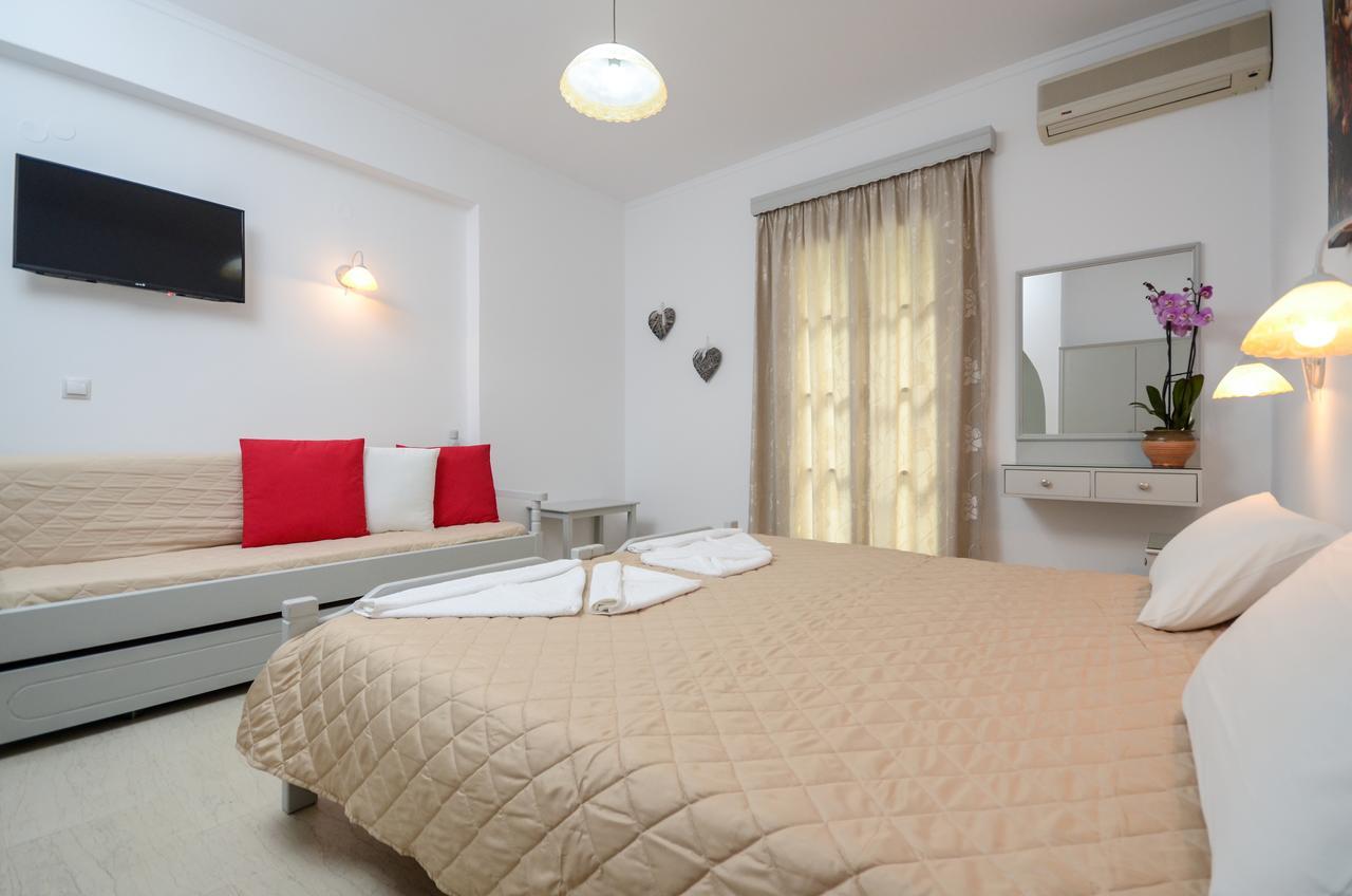 Golden Beach Studios Down Town Naxos City Экстерьер фото
