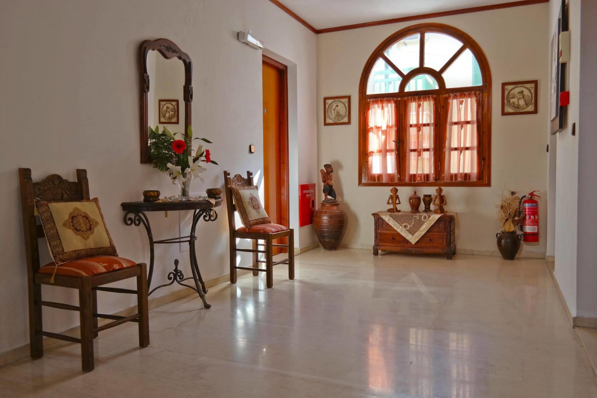 Golden Beach Studios Down Town Naxos City Экстерьер фото